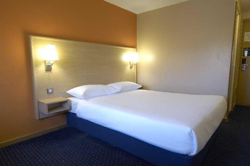 Travelodge Liverpool Central Extérieur photo