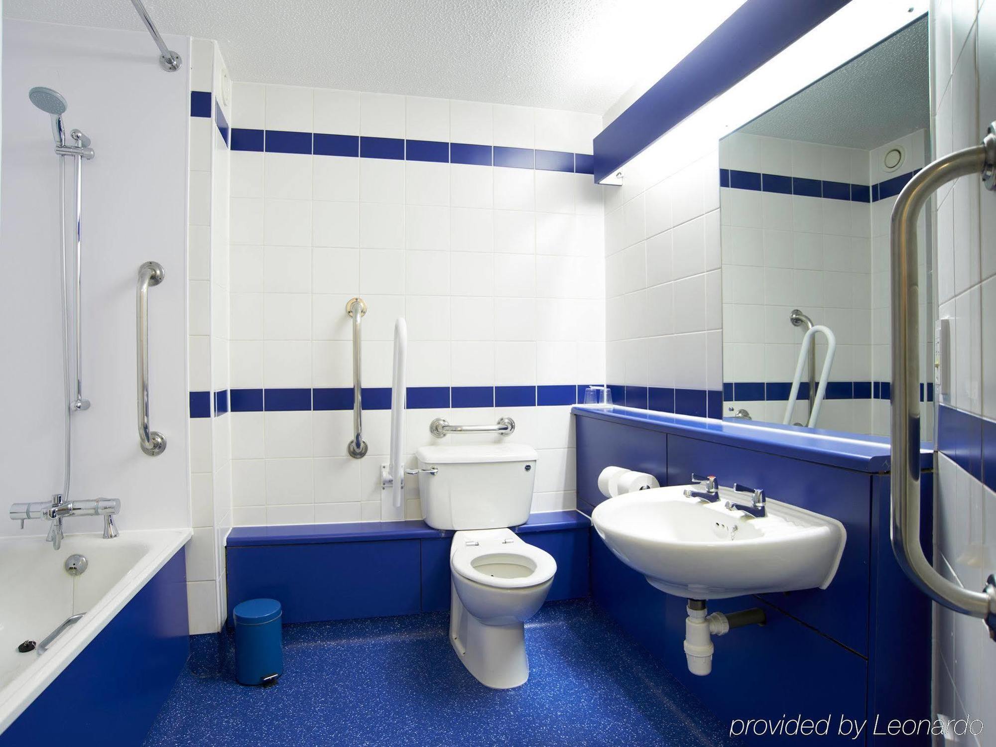 Travelodge Liverpool Central Extérieur photo